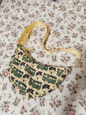 Uniqlo x Ghibli My Neighbor Totoro Mini Round Shoulder Bag